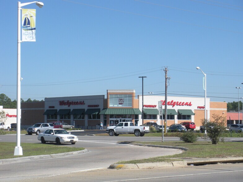 More Photos Of 320-344 Highway 90, Waveland General Retail For Sale