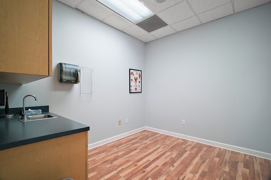 More Photos Of 4120 Corley Island Rd, Leesburg Unknown For Lease