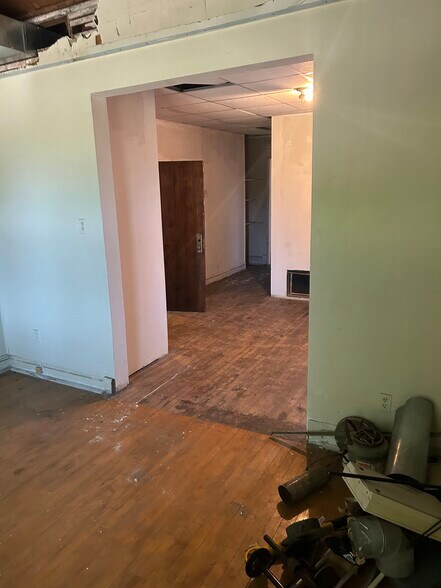 More Photos Of 1114 W Polk St, Chicago Apartments For Sale