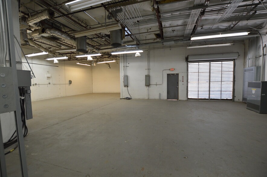 More Photos Of 1203 Beta Ct, Rockwall Light Manufacturing For Lease