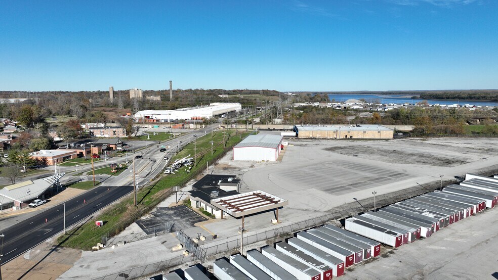 More Photos Of 8888 Hall St, Saint Louis Unknown For Lease