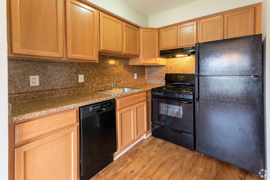 More Photos Of 20600 Balfour St, Harper Woods Apartments For Sale