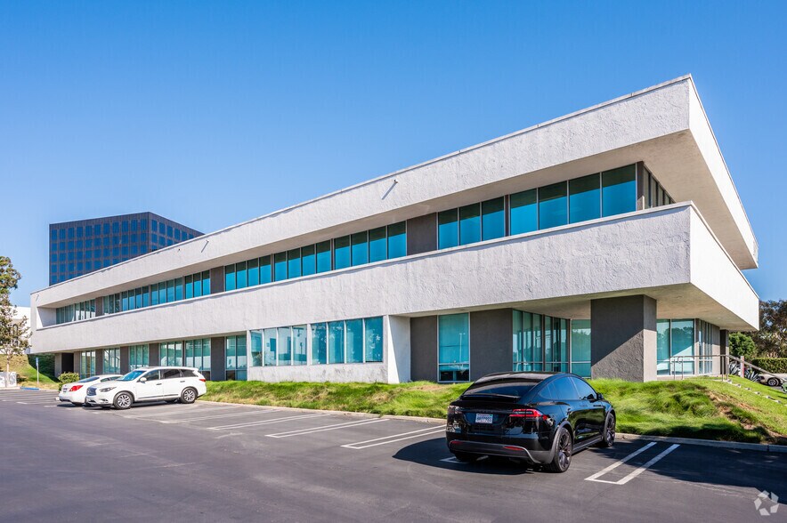 More Photos Of 19772 MacArthur Blvd, Irvine Unknown For Lease