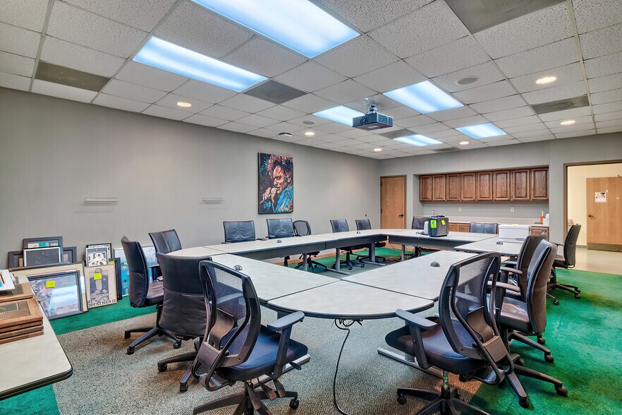 More Photos Of 13 Harbison Way, Columbia Medical For Sale