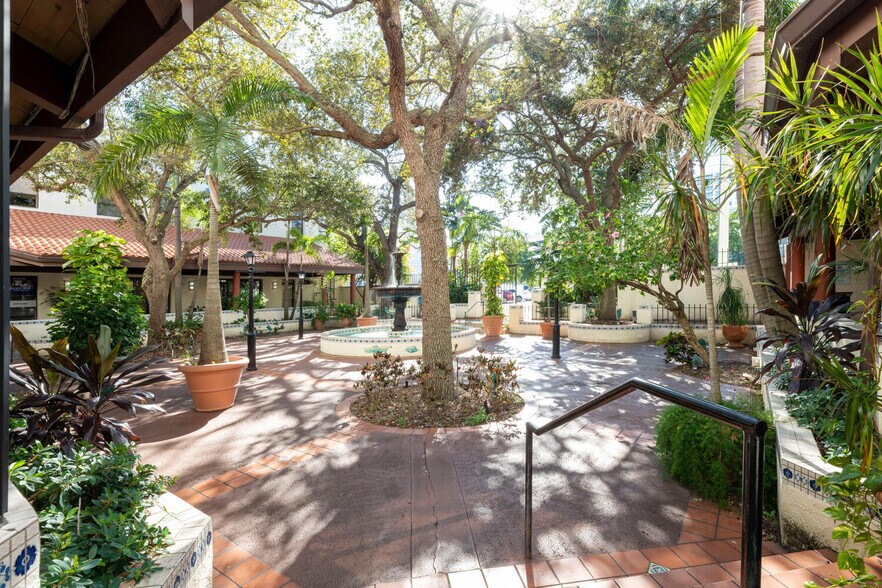 More Photos Of 330 Clematis St, West Palm Beach Storefront Retail Office For Sale