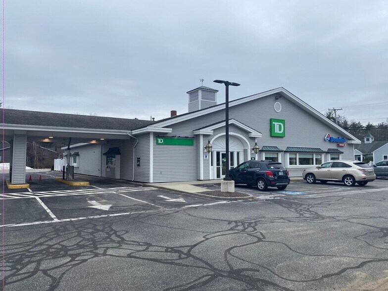 More Photos Of 184 Route 101, Bedford Bank For Lease