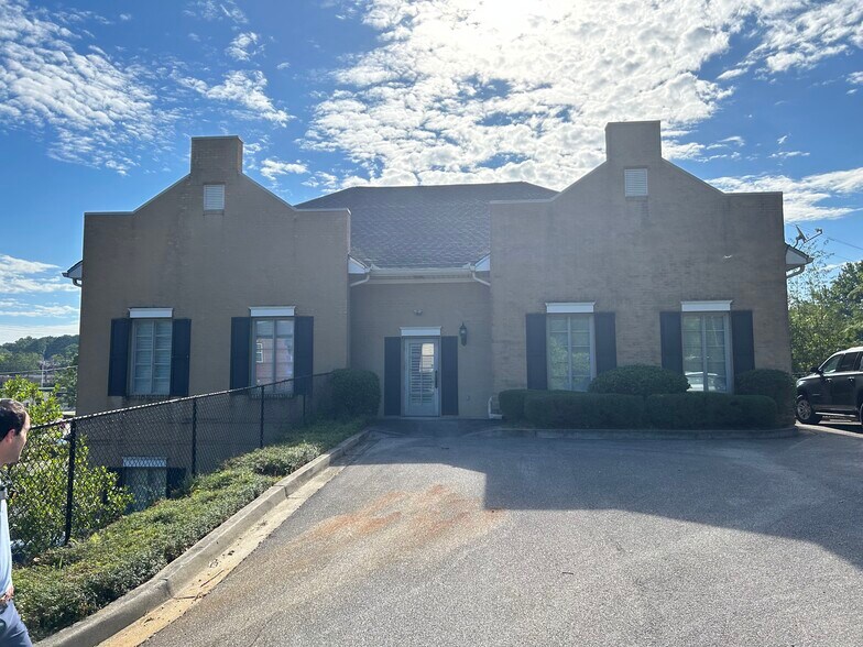More Photos Of 3145 Green Valley Rd, Birmingham Medical For Lease