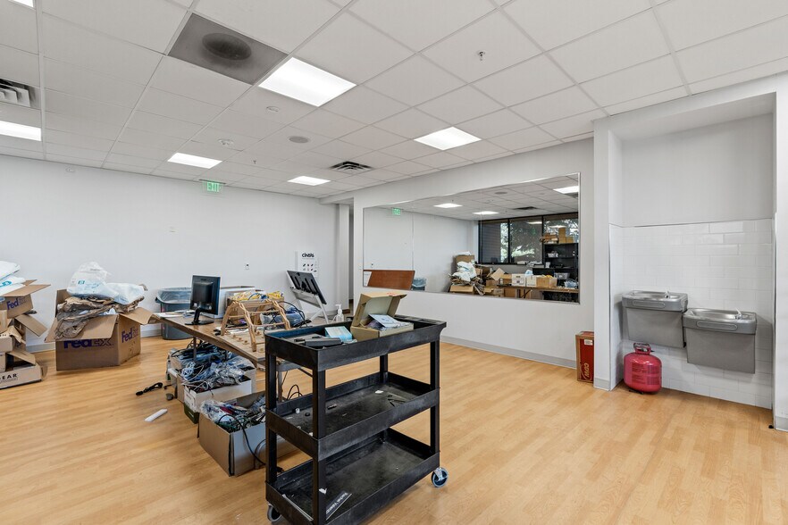 More Photos Of 1403-1405 W 2200 S, Salt Lake City Office For Lease