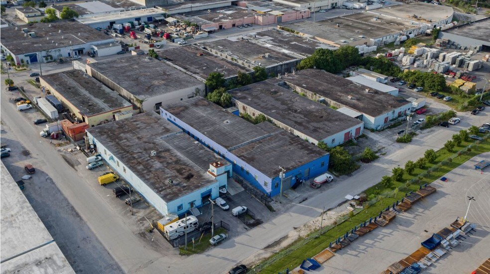 More Photos Of 5550 NW 35th Ct, Miami Warehouse For Lease