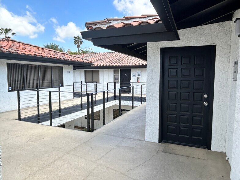 More Photos Of 24953 Paseo De Valencia, Laguna Hills Medical For Lease