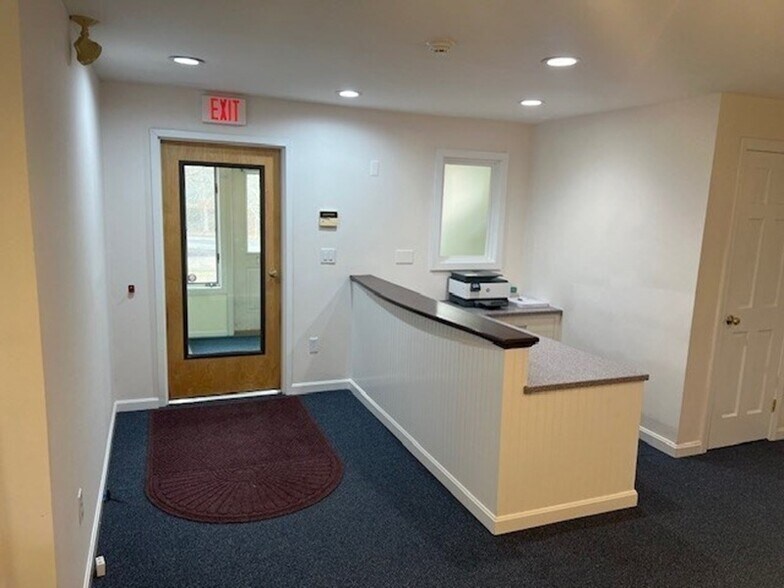 More Photos Of 15 Creek Rd, Marion Office For Sale