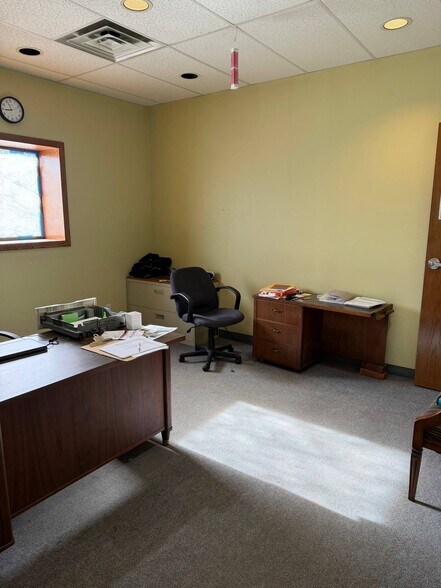 More Photos Of 2326 N Perkins Rd, Stillwater Service For Lease
