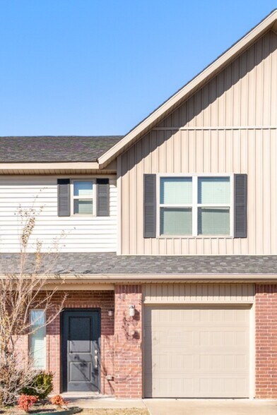 More Photos Of 2701 W Shasta Rd, Rogers Multifamily For Sale