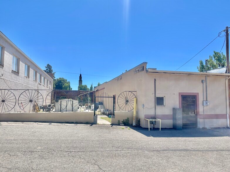 More Photos Of 156 S Main St, Monticello Restaurant For Sale