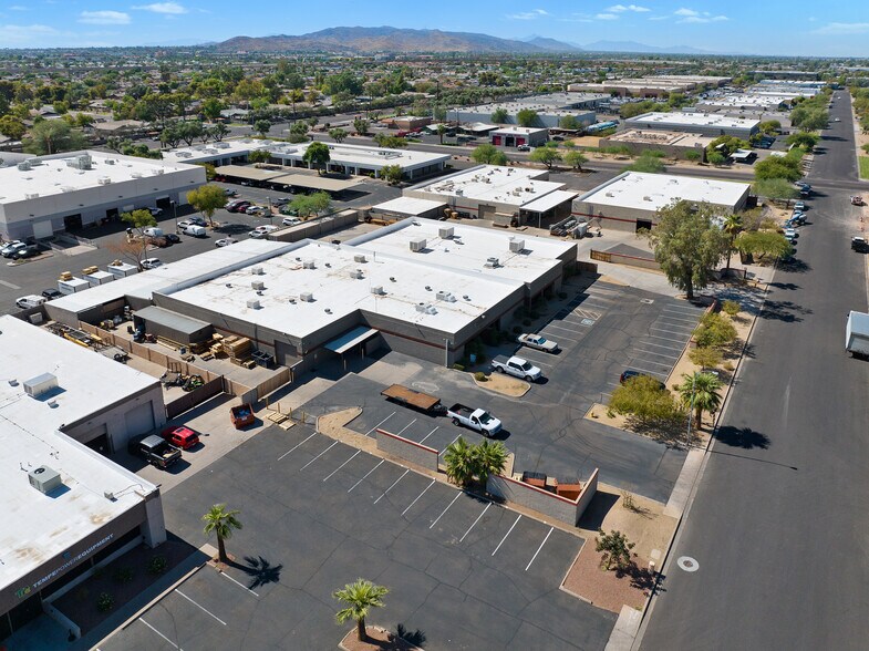 More Photos Of 815 W Geneva Dr, Tempe Manufacturing For Sale
