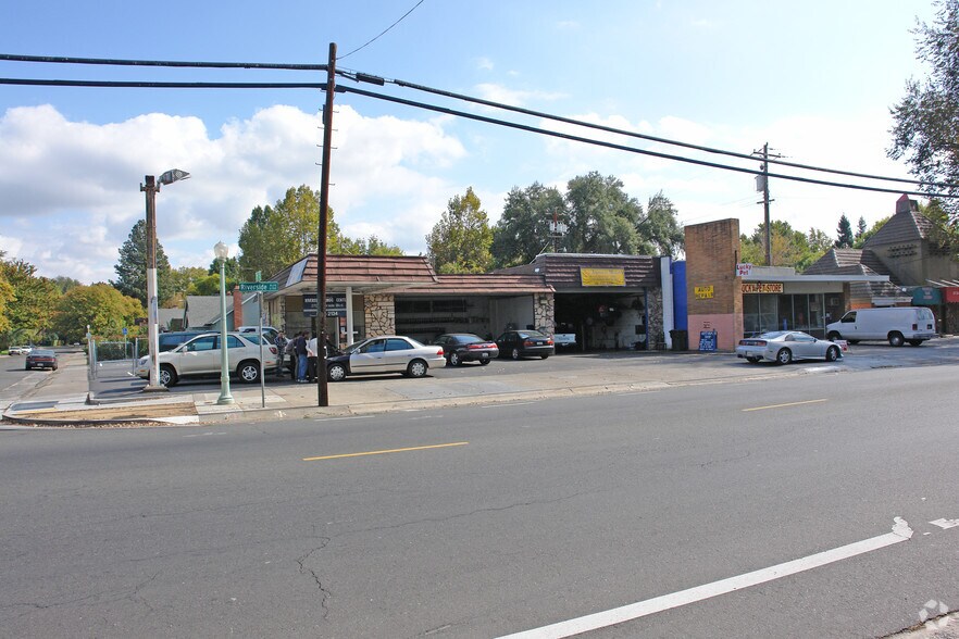 More Photos Of 2701 Riverside Blvd, Sacramento Auto Repair For Sale