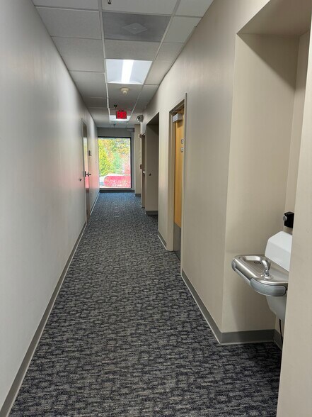 More Photos Of 2400 Corporate Dr, Wexford Medical For Lease