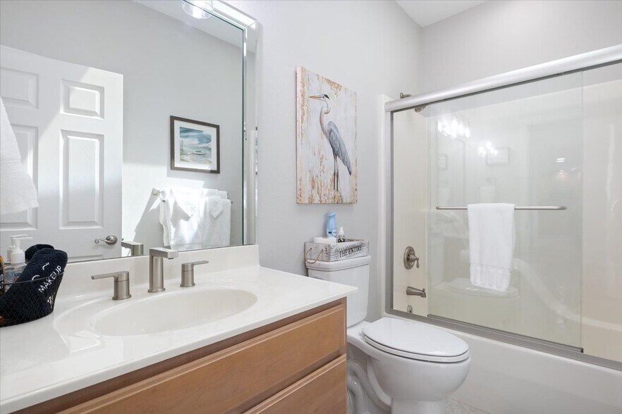 More Photos Of 415 Gardenia Cir, Sunrise Beach Hospitality For Sale