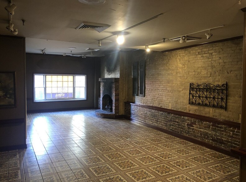 More Photos Of 722 King St, Alexandria Storefront Retail Office For Lease