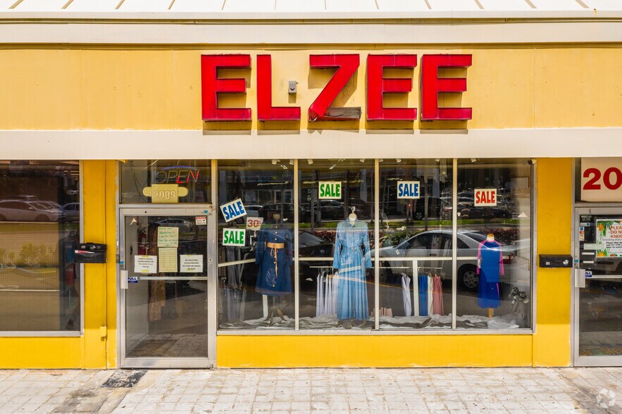 More Photos Of 2001-2039 NE 163rd St, Miami Unknown For Lease