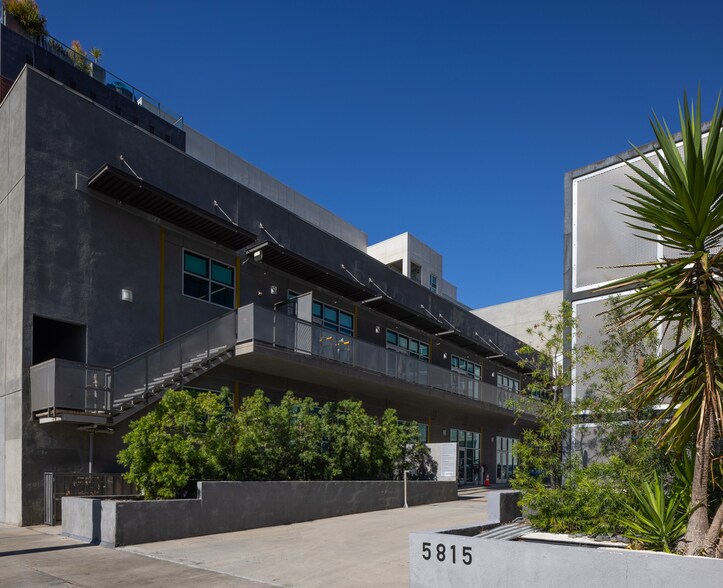 More Photos Of 5815-5825 W Sunset Blvd, Hollywood Office For Lease