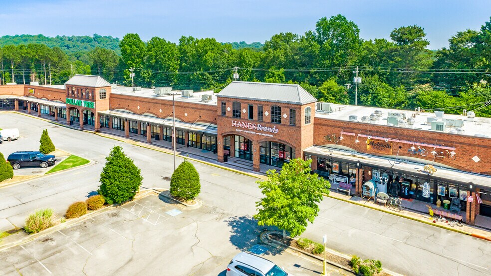 More Photos Of 1001 Market St, Dalton Unknown For Lease