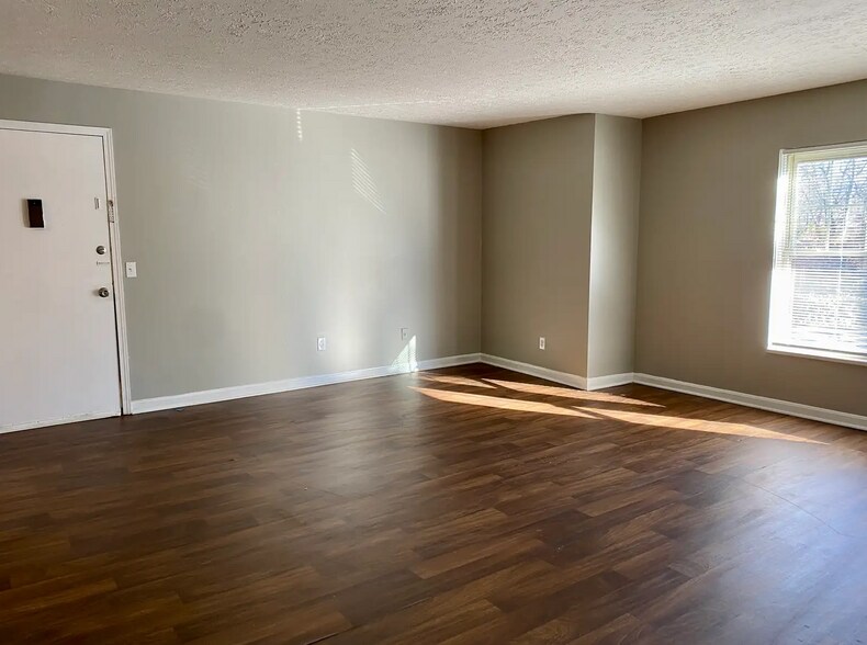 More Photos Of 3242 Orchard Manor Cir, Louisville Apartments For Sale