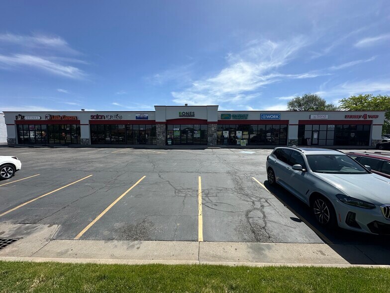 More Photos Of 4860-4876 S 1900 W, Roy Unknown For Lease