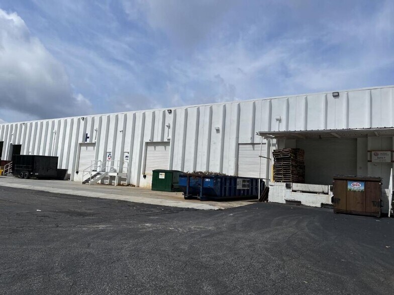 More Photos Of 1420 Redi Rd, Cumming Warehouse For Lease