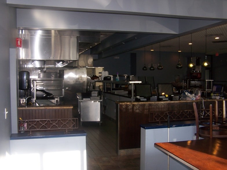 More Photos Of 14 S Main St, Pittsford Storefront Retail Office For Lease