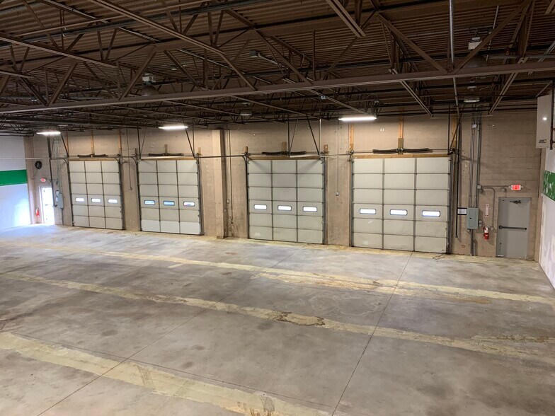 More Photos Of 113 Robbins Rd, Downingtown Light Manufacturing For Lease