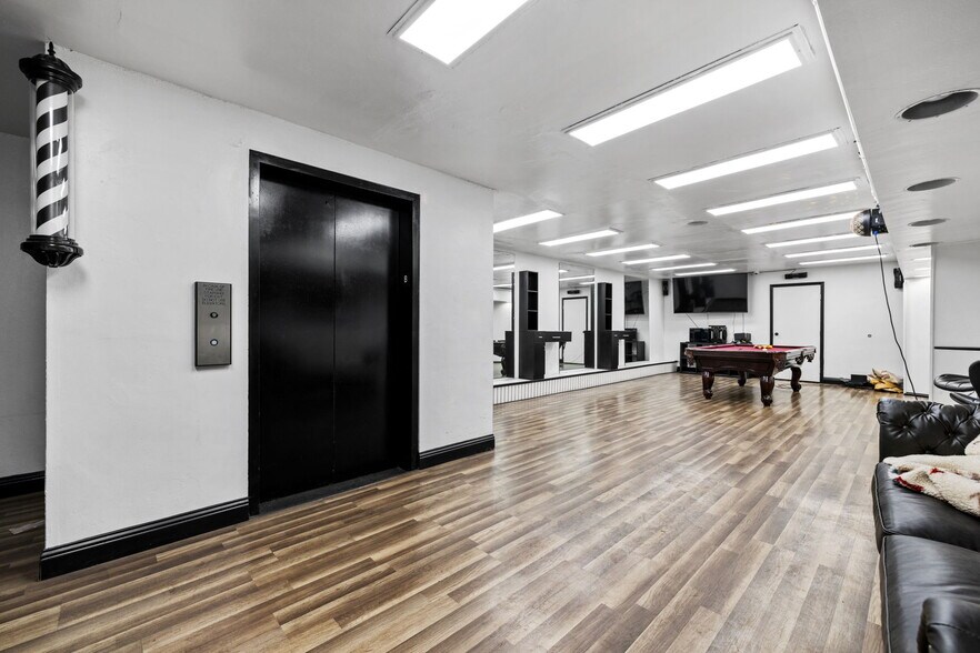 More Photos Of 923 K St, Sacramento Storefront For Lease