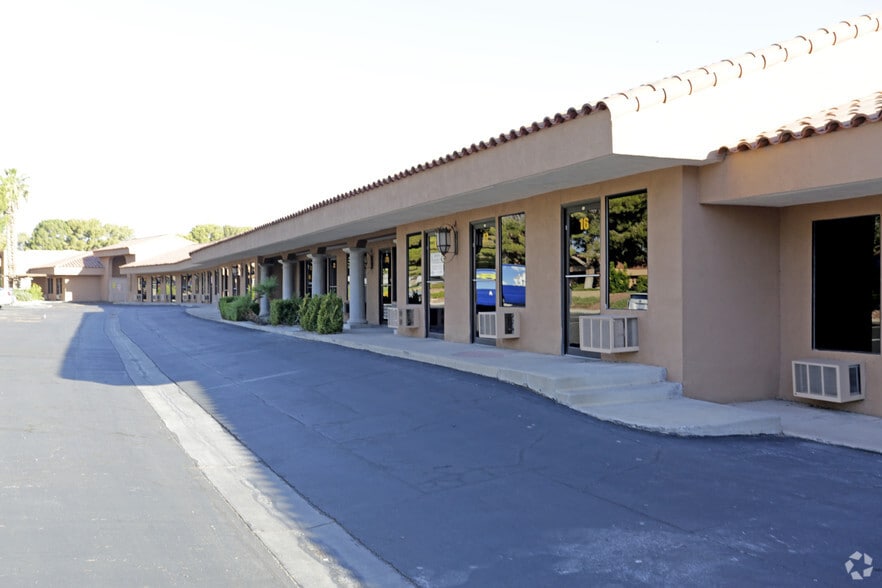 More Photos Of 2550 Chandler Ave, Las Vegas Self Storage For Lease
