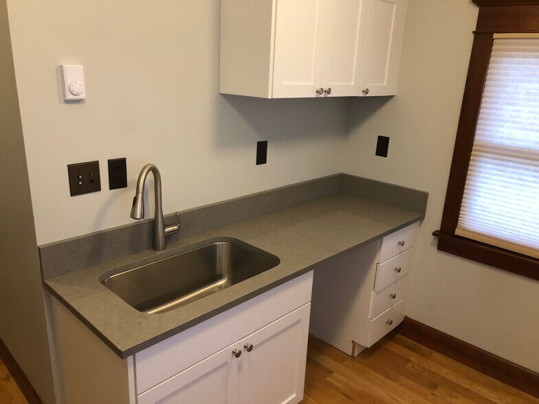 More Photos Of 216 14th St, Oregon City Office For Lease