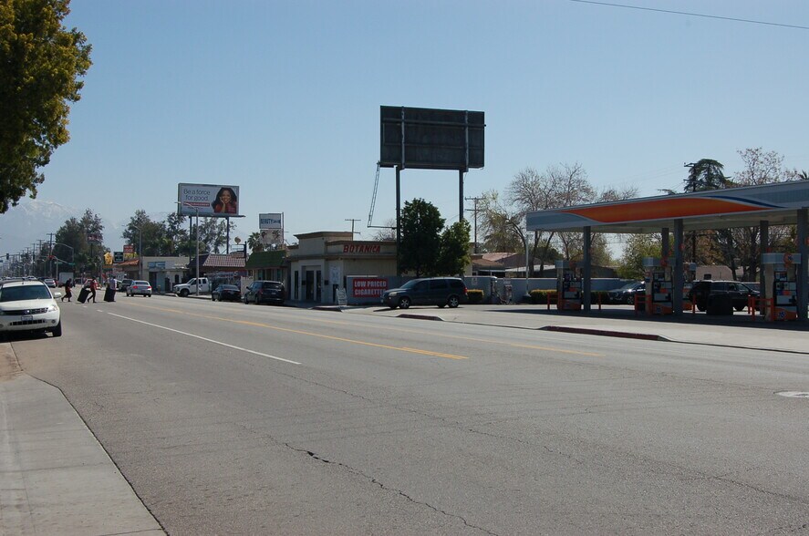 More Photos Of 225 E Base Line St, San Bernardino Freestanding For Sale