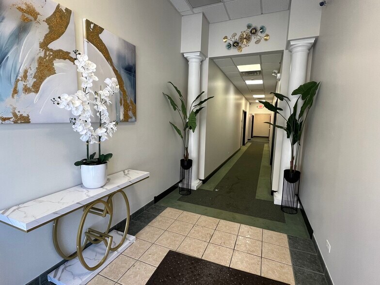 More Photos Of 616 Childs St, Wheaton General Retail For Lease