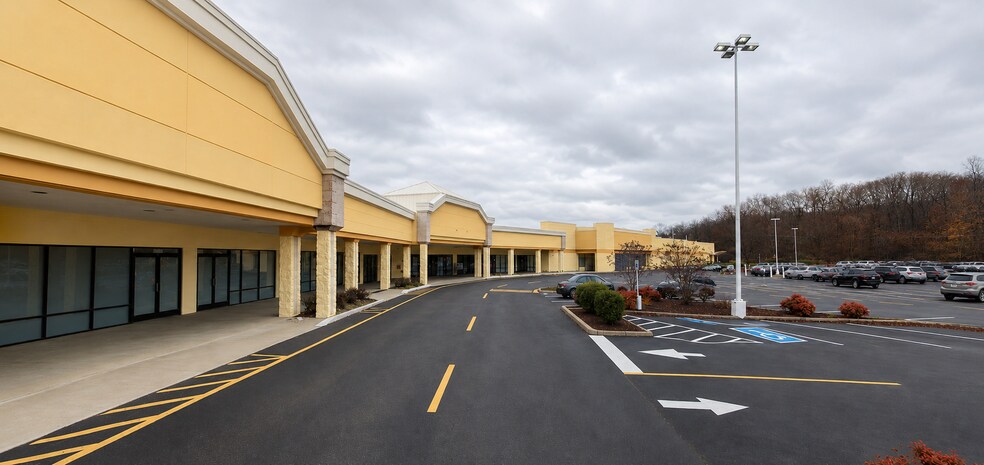 Primary Photo Of 6506-6522 Chapman Hwy, Knoxville Unknown For Lease