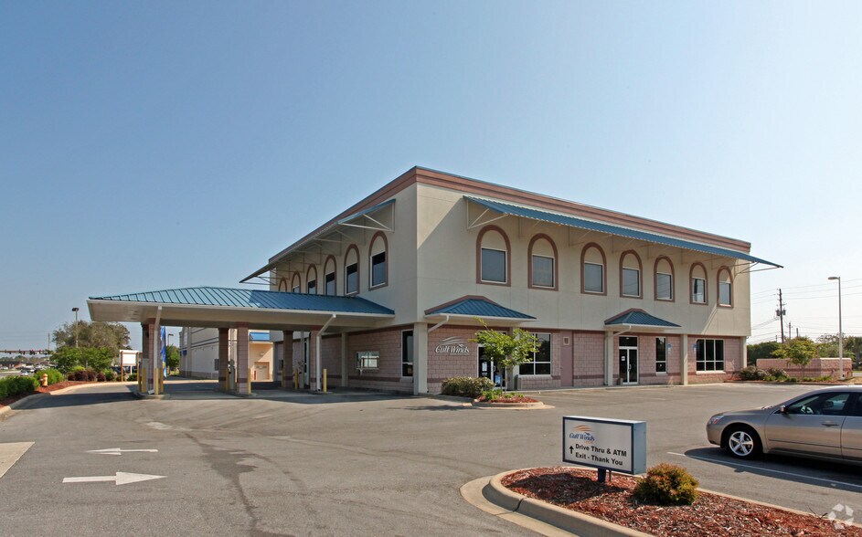 More Photos Of 1300 Shoreline Dr, Gulf Breeze Medical For Lease
