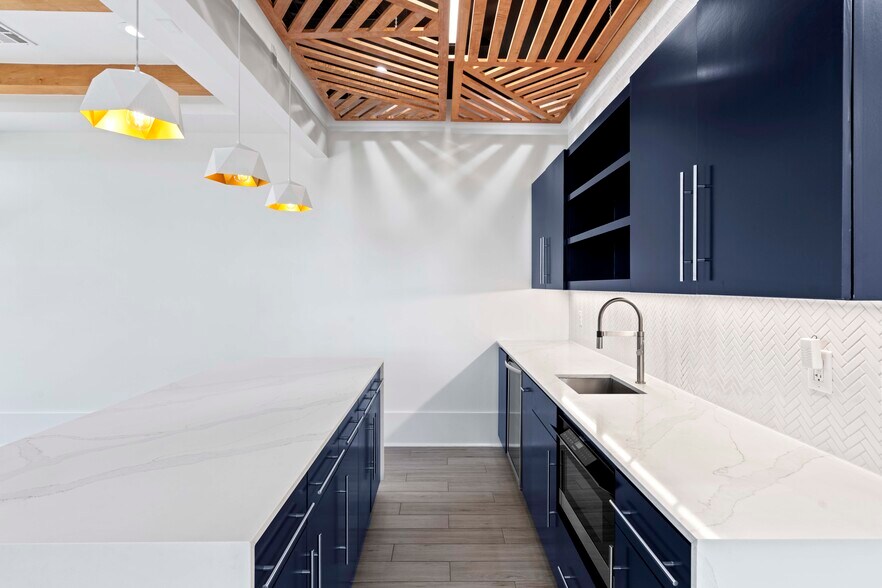 More Photos Of 8118 Fry Rd, Cypress Office For Sale