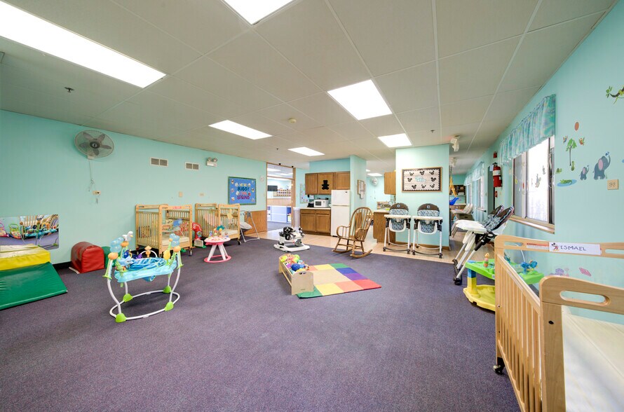 More Photos Of 5500 147th St, Oak Forest Daycare Center For Sale
