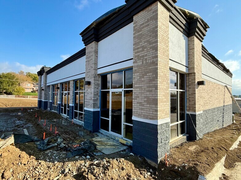 More Photos Of 19205 Grant Ave, Elkhorn General Retail For Sale
