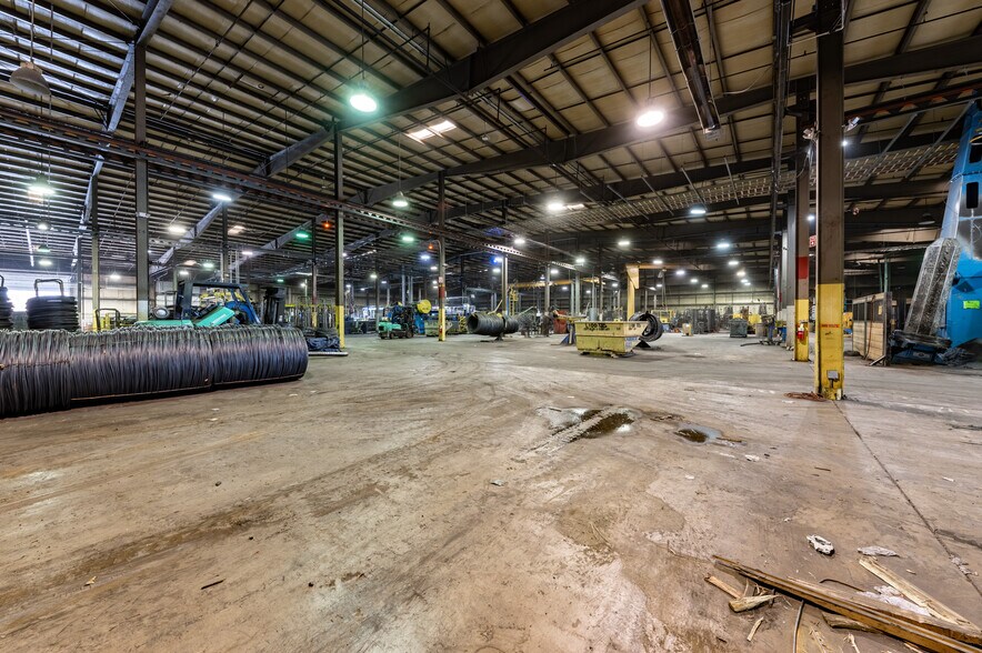 More Photos Of 714 Braddock View Dr, Mount Braddock Warehouse For Lease