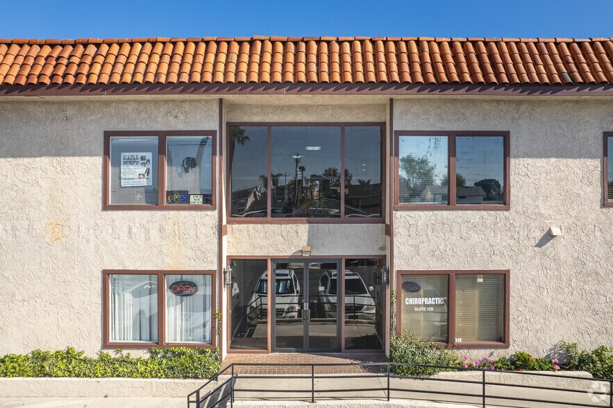 More Photos Of 23361 El Toro Rd, Lake Forest Unknown For Lease