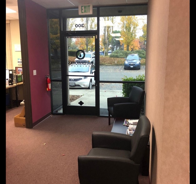 More Photos Of 1322 Blue Oaks Blvd, Roseville Office For Lease