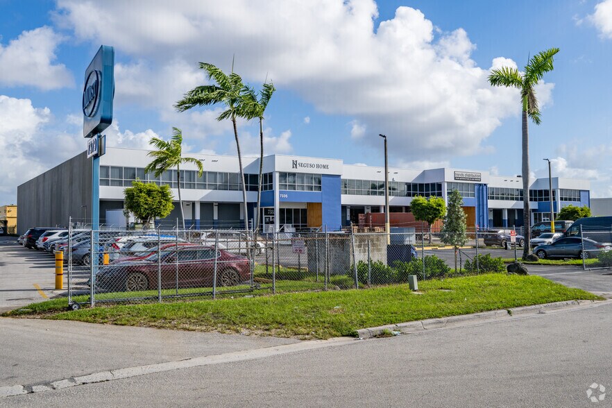 Primary Photo Of 7315-7335 NW 31st St, Miami Warehouse For Lease