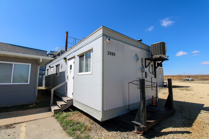 More Photos Of 5640 44th Ave S, Clinton Industrial For Sale