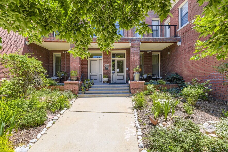 More Photos Of 2544 Champa St, Denver Apartments For Sale