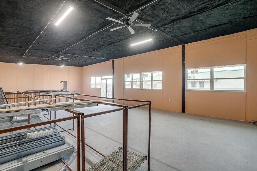 More Photos Of 4920 Tin Top Rd, Weatherford Office For Sale