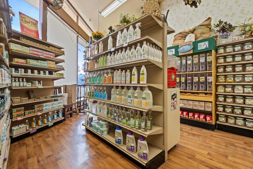 More Photos Of 12249 San Pablo Ave, Richmond Storefront For Sale