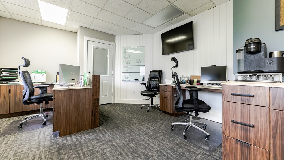 More Photos Of 2871 Jolly Rd, Okemos Food Processing For Sale